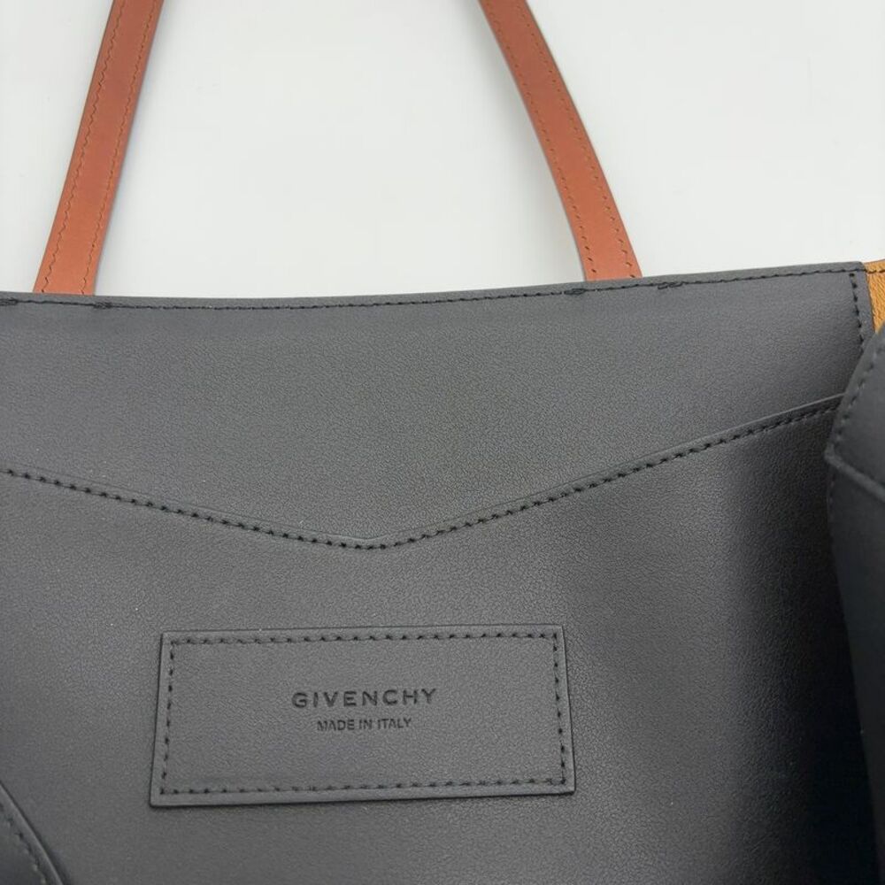 Givenchy Tote in Multicolor - Picture 6 of 7